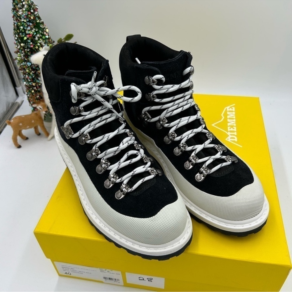 Men’s Diemme lace up ankle boots size 40 made in Italy.